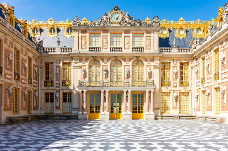 Palace imperial architecture European historic landmark