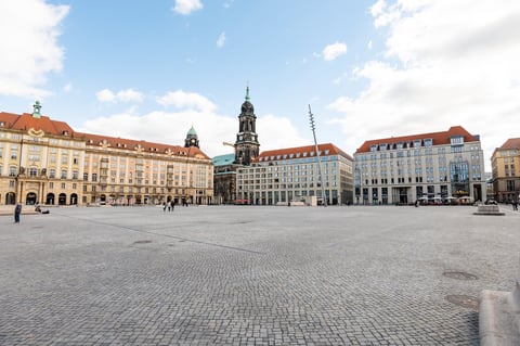 Ciudad europea histórica arquitectura medieval Dresden Alemania